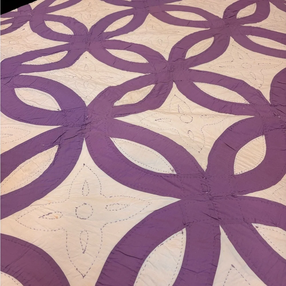 Antique Purple and White Double Wedding Ring Quilt